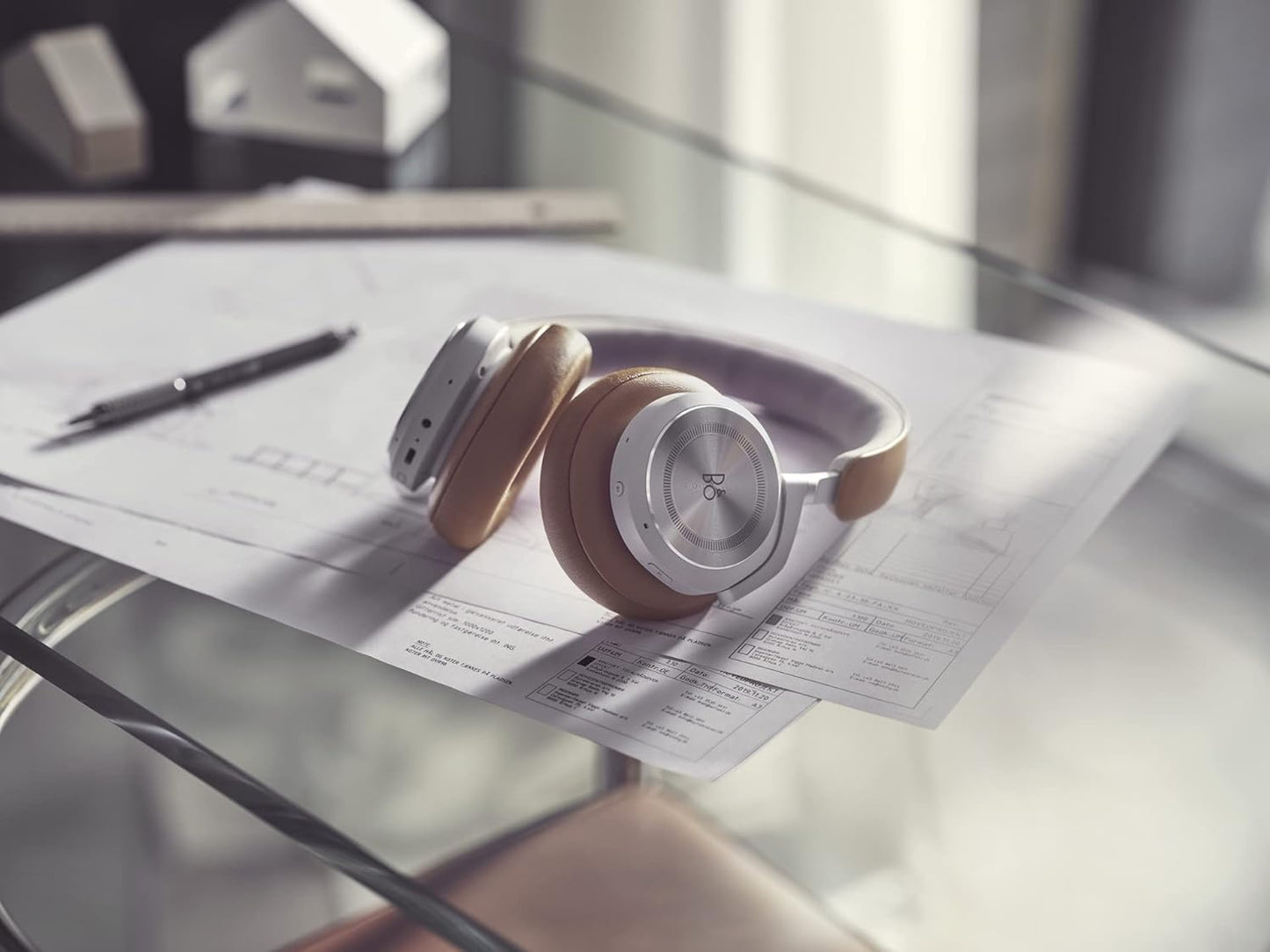 Bang & Olufsen Beoplay HX – Premium Over-Ear Wireless Bluetooth Headphones, Active Noise Cancelling, 40 Hours Battery, 6 Microphones, Headset for Work with Carrying case - Timber